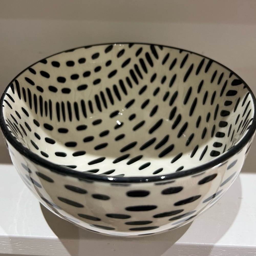SHORT ST_ORIES Geometric Black and White Ceramic Bowl Set of 3  Price: $25.00 - Picture 4 of 8